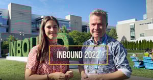 To kollegaer under Inbound konferansen 2022
